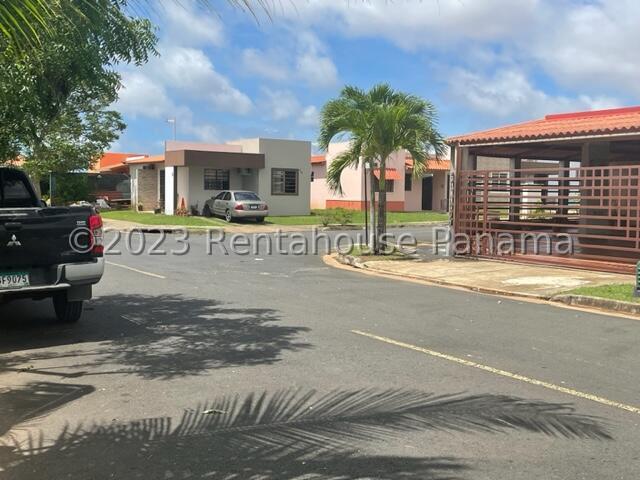 Splendid Family House - Casa en La Arboleda